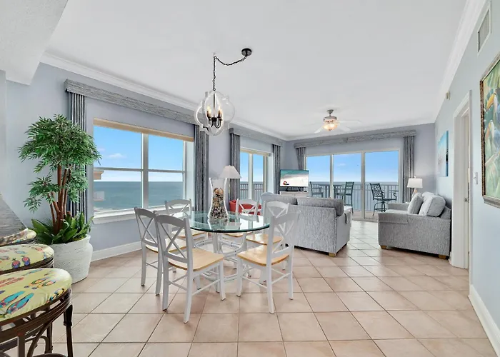 Crystal Shores West 1001 Holiday home *