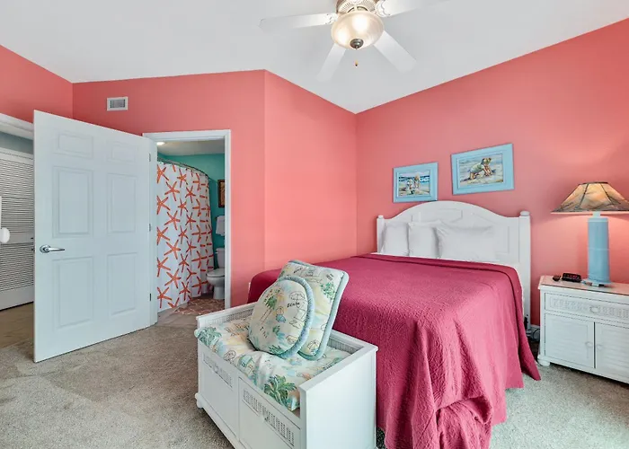 Holiday home Crystal Shores West 1001