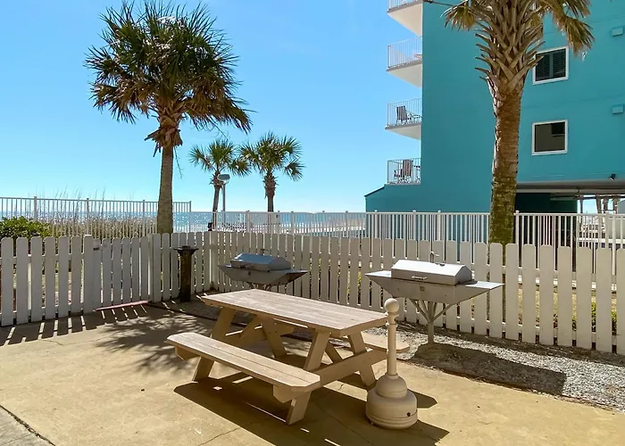 Crystal Shores West 1001 Holiday home *