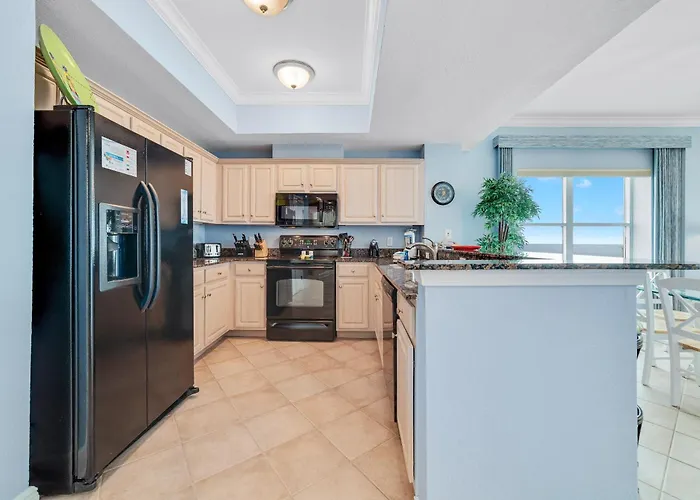 Crystal Shores West 1001